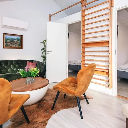 Elegant Getaway- By Traum *